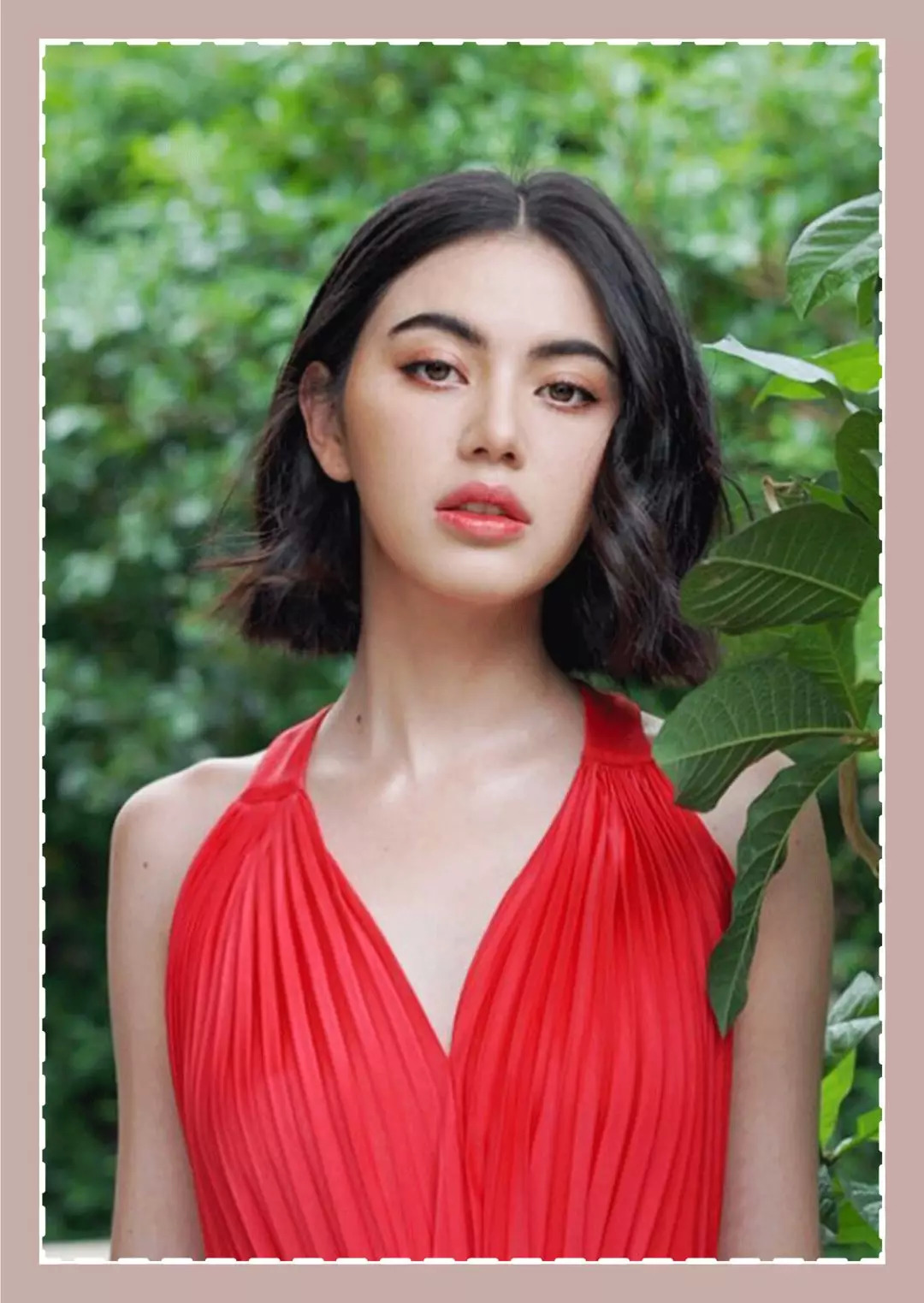 欧阳娜娜短发造型_佟丽娅短发时尚感_女明星个性短发图片大全