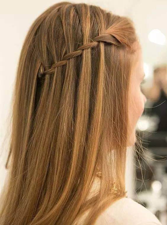 短发女神_郑爽短发造型_女明星个性短发图片大全