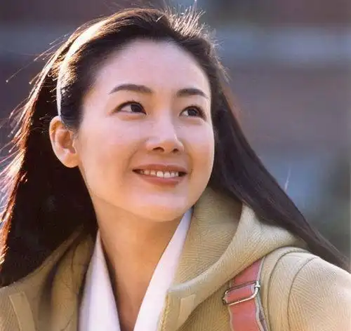 这10位韩国女星，整容后你还认得几个？