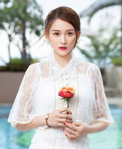 乔女明星女_乔的明星名字_带乔字的女明星