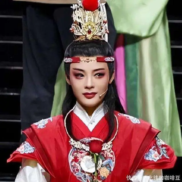 娱乐圈明星的事情_娱乐圈文盲现象_明星文化水平低